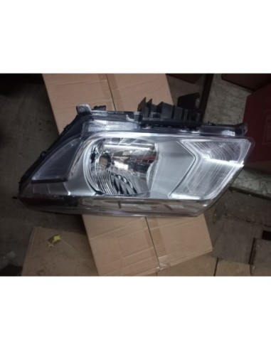 OPTICO IZQUIERDO NISSAN NP300 2015 - 2020 SIN LUPA