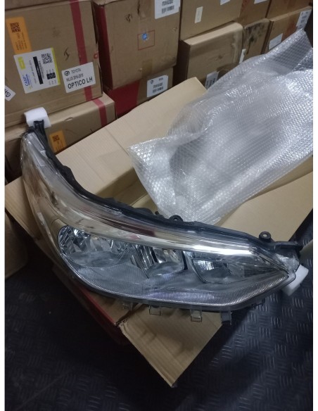 OPTICO DERECHO TOYOTA YARIS 2018 - 2020 SIN LUPA