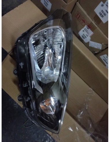 OPTICO DERECHO HYUNDAI VERNA 2020 - 2023 SIN LUPA