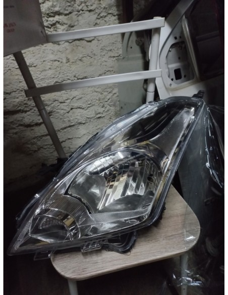 OPTICO IZQUIERDO SUZUKI BALENO 2016 - 2020 SIN LUPA