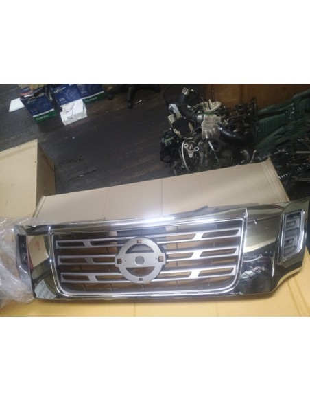 MASCARA NISSAN NP300 2015 - 2018 CROMADO