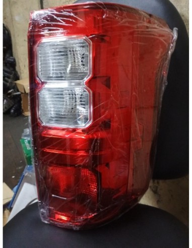 FOCO TRASERO IZQUIERDO MITSUBISHI L200 2023 - 2024