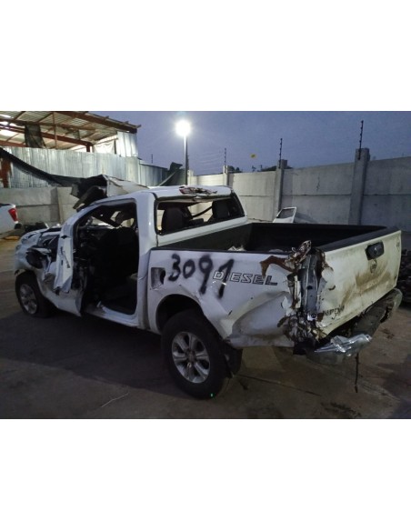 NISSAN NP300 2019%separator% %shop-name%