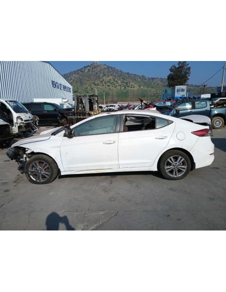 HYUNDAI ELANTRA 2018%separator% %shop-name%