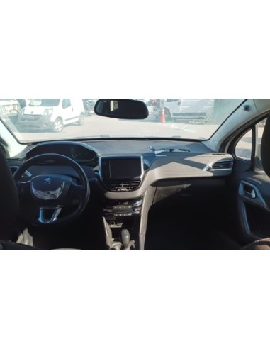 PEUGEOT 2008 2017%separator% %shop-name%