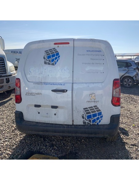 PEUGEOT PARTNER FURGON 2024 4X2 1