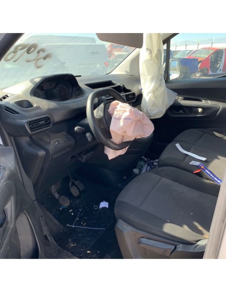 PEUGEOT PARTNER 2024%separator% %shop-name%