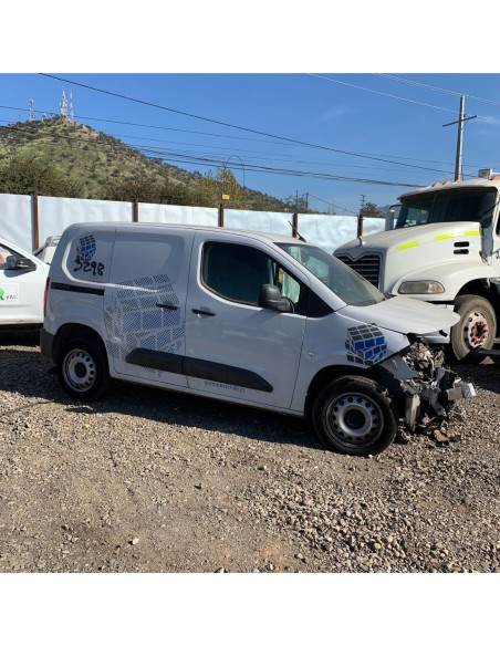 PEUGEOT PARTNER 2024%separator% %shop-name%