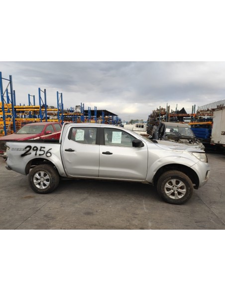 NISSAN NP300 2018%separator% %shop-name%