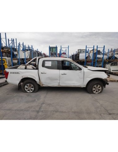 NISSAN NP300 2016%separator% %shop-name%