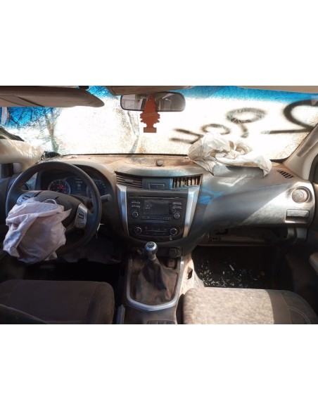 NISSAN NP300 2018%separator% %shop-name%