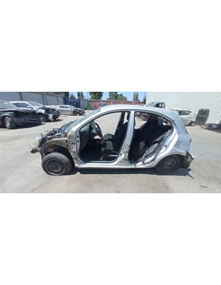 NISSAN MARCH 2012%separator% %shop-name%