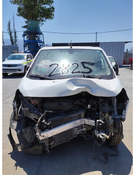 PEUGEOT EXPERT FURGON 2018 4X2 2 MECANICA DIESEL