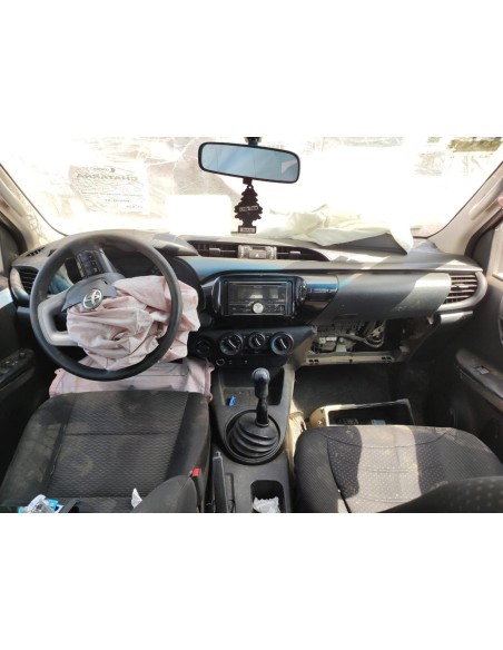 TOYOTA HILUX 2020%separator% %shop-name%