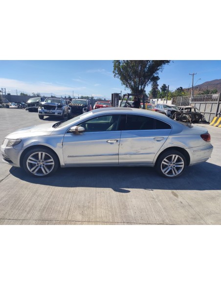 VOLKSWAGEN PASSAT 2013%separator% %shop-name%