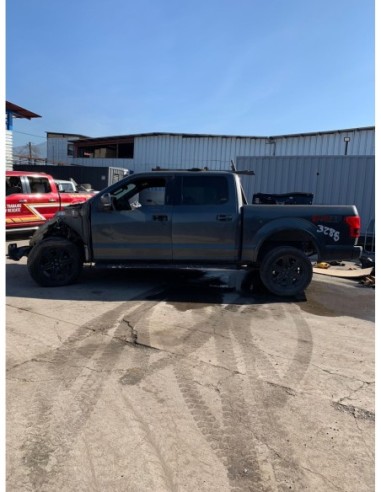 FORD F150 PICK UP DOBLE CABINA 2018 4X4 5 AUTOMATICO BENCINERO