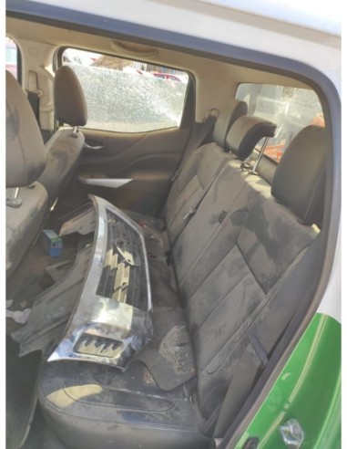 NISSAN NP300 2019%separator% %shop-name%