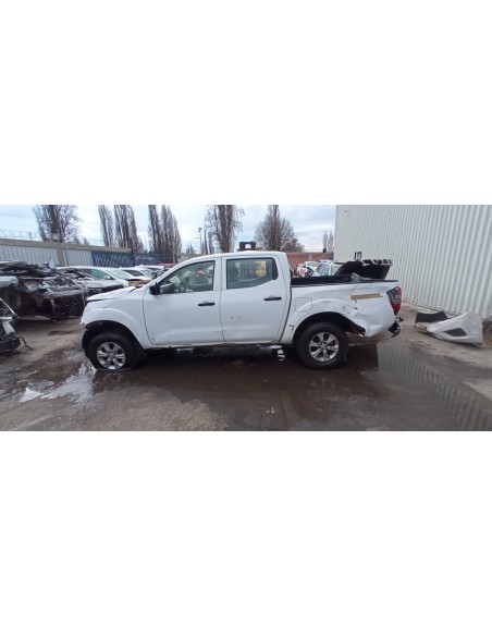 NISSAN NP300 2018%separator% %shop-name%