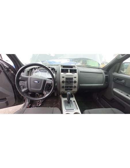 FORD ESCAPE 2012%separator% %shop-name%