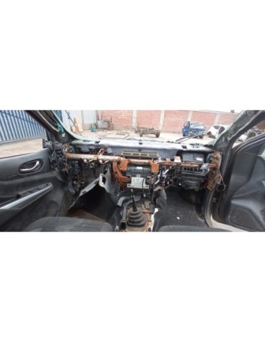 NISSAN NAVARA 2021%separator% %shop-name%