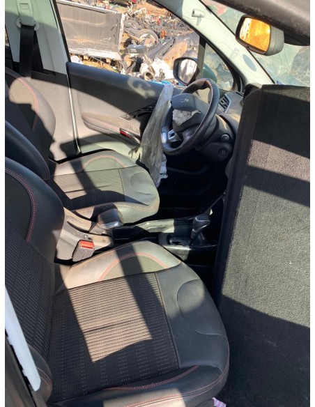 PEUGEOT 2008 2019%separator% %shop-name%