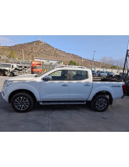 NISSAN NP300 2019%separator% %shop-name%