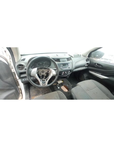 NISSAN NP300 2020%separator% %shop-name%