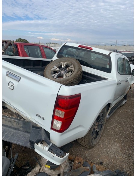 MAZDA BT50 2023%separator% %shop-name%