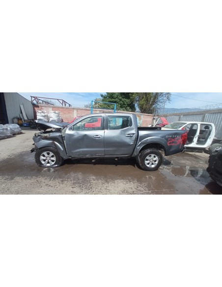 NISSAN NP300 2017%separator% %shop-name%