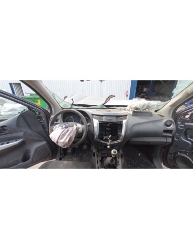 NISSAN NP300 2017%separator% %shop-name%