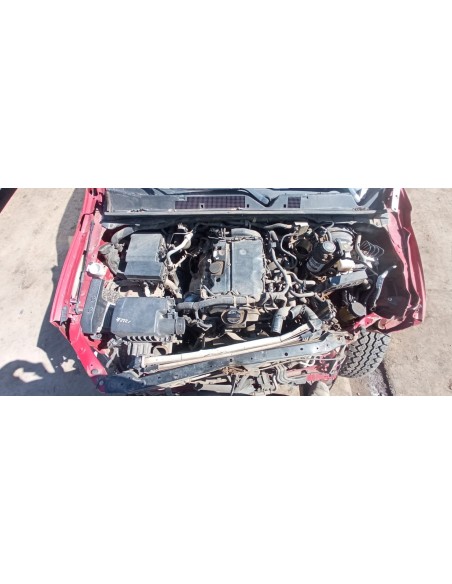 NISSAN NP300 2018%separator% %shop-name%