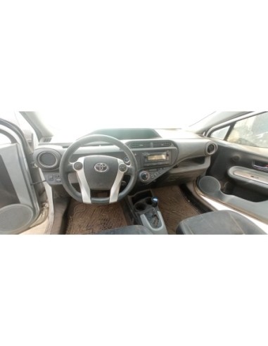 TOYOTA PRIUS C 2012%separator% %shop-name%
