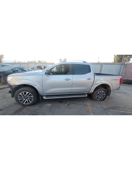 NISSAN NP300 2019%separator% %shop-name%