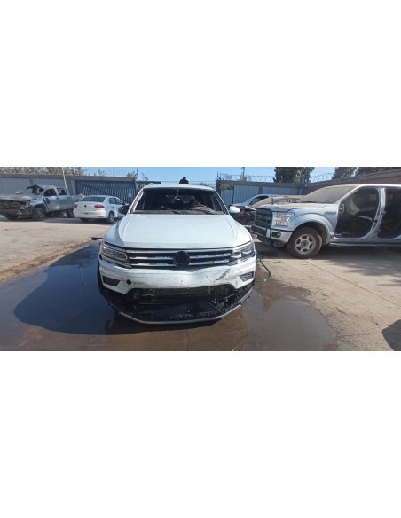 VOLKSWAGEN TIGUAN STATION WAGON 2018 4X4 2 AUTOMATICO BENCINERO