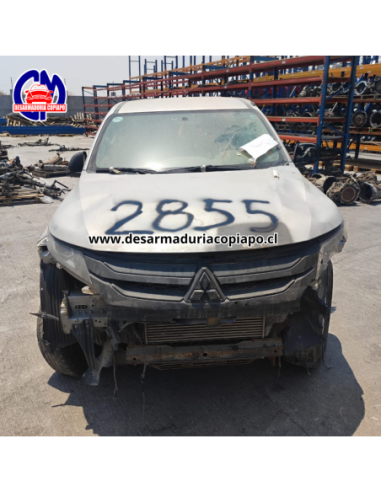 Mitsubishi L200 Work 2022 Diesel 2.4 4x4 Mecánica 2855