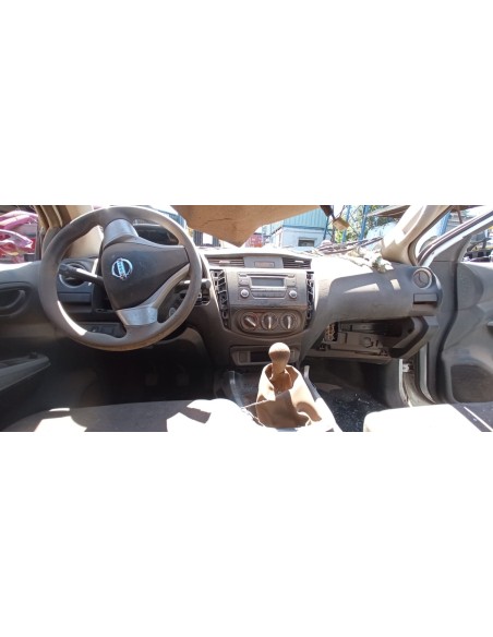 NISSAN NP300 2017%separator% %shop-name%