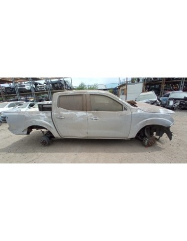 NISSAN NP300 2018%separator% %shop-name%