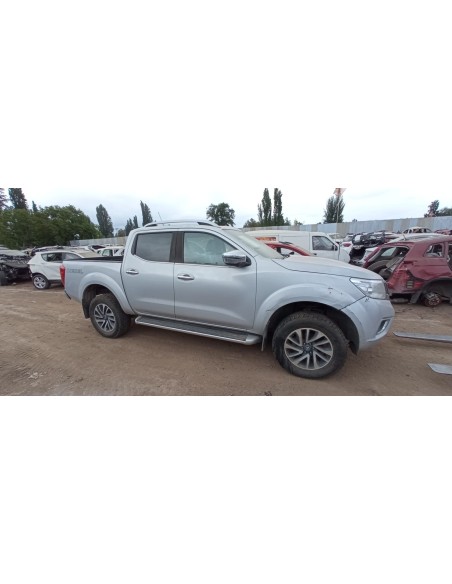 NISSAN NP300 2017%separator% %shop-name%