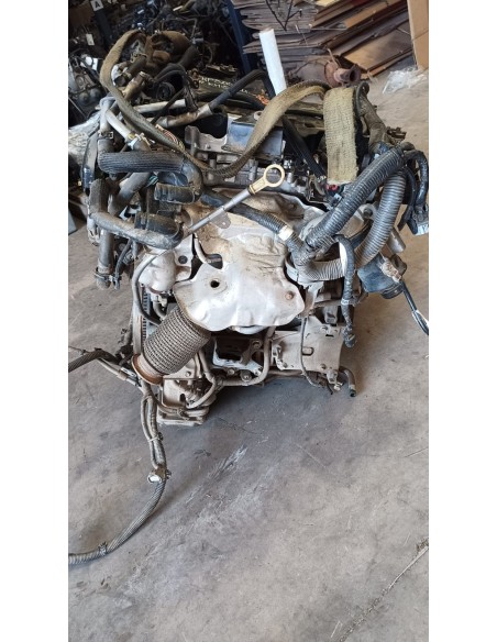 NISSAN NP300 2018%separator% %shop-name%