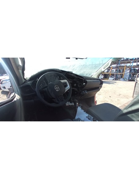 TOYOTA HILUX 2021%separator% %shop-name%