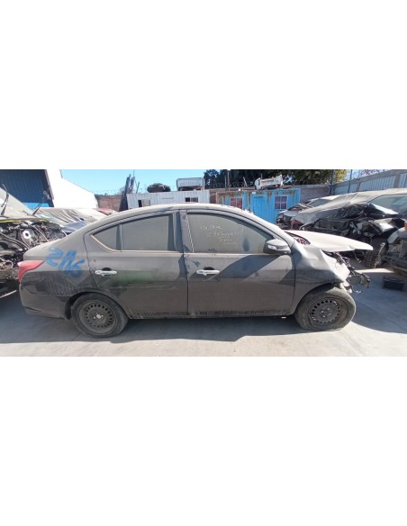 NISSAN VERSA 2019%separator% %shop-name%