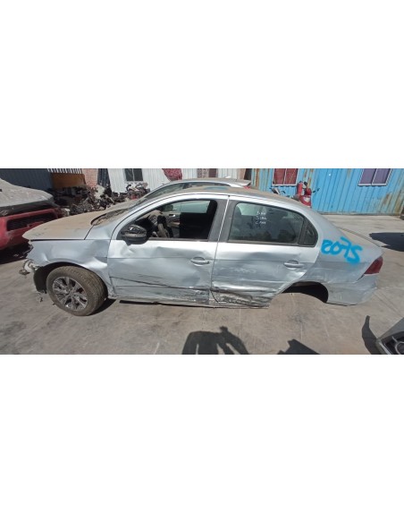 VOLKSWAGEN VOYAGE 2017%separator% %shop-name%